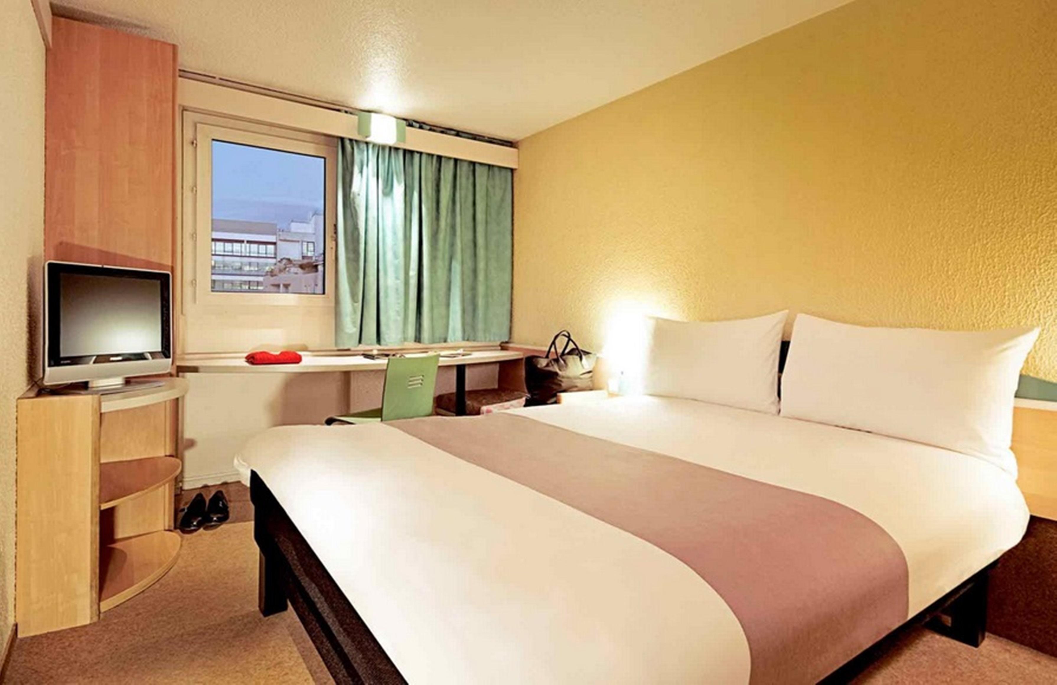 ibis Bochum Zentrum Exterior foto